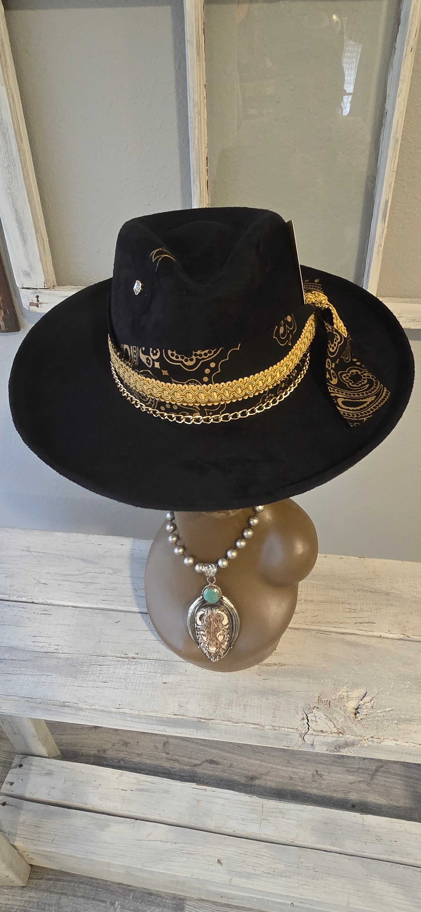 Black & Gold Pencil Brim