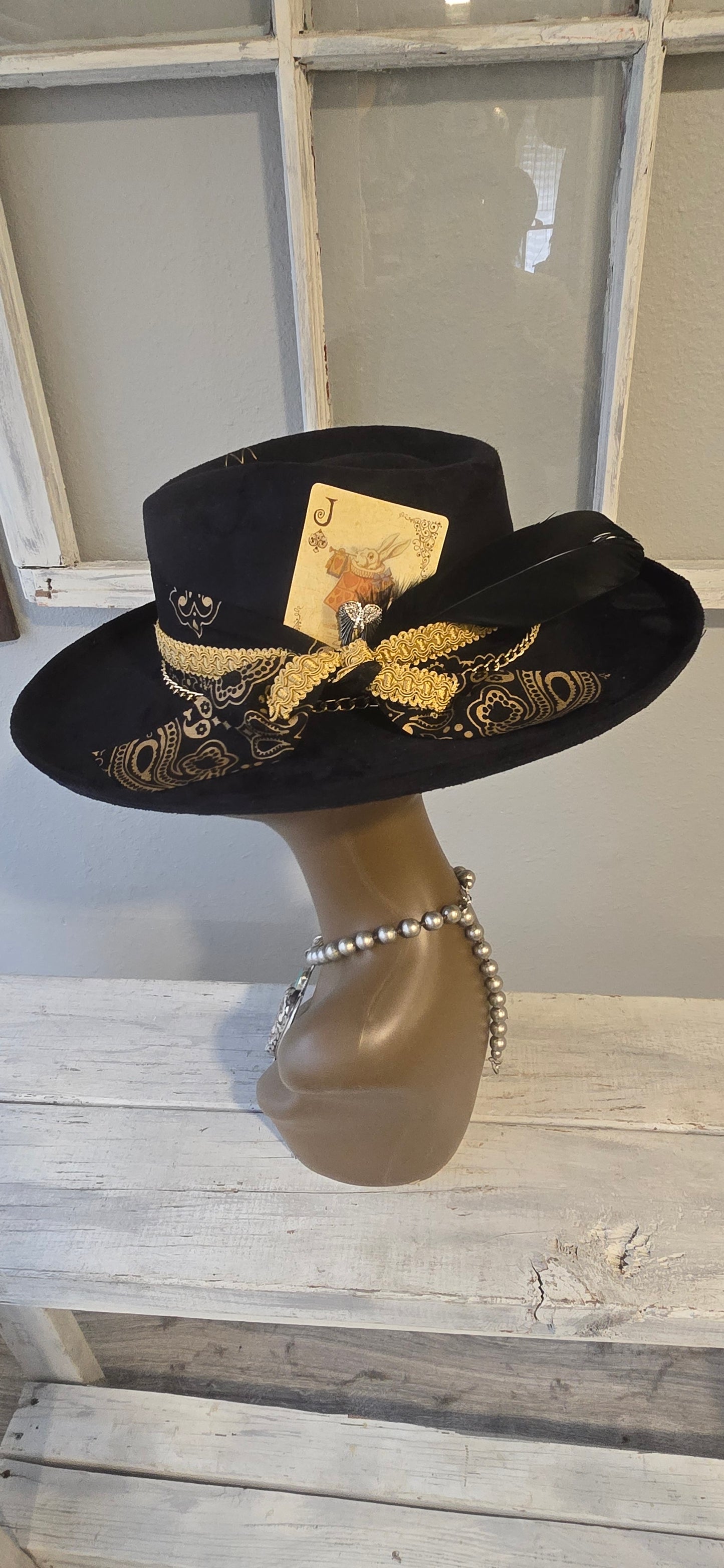 Black & Gold Pencil Brim