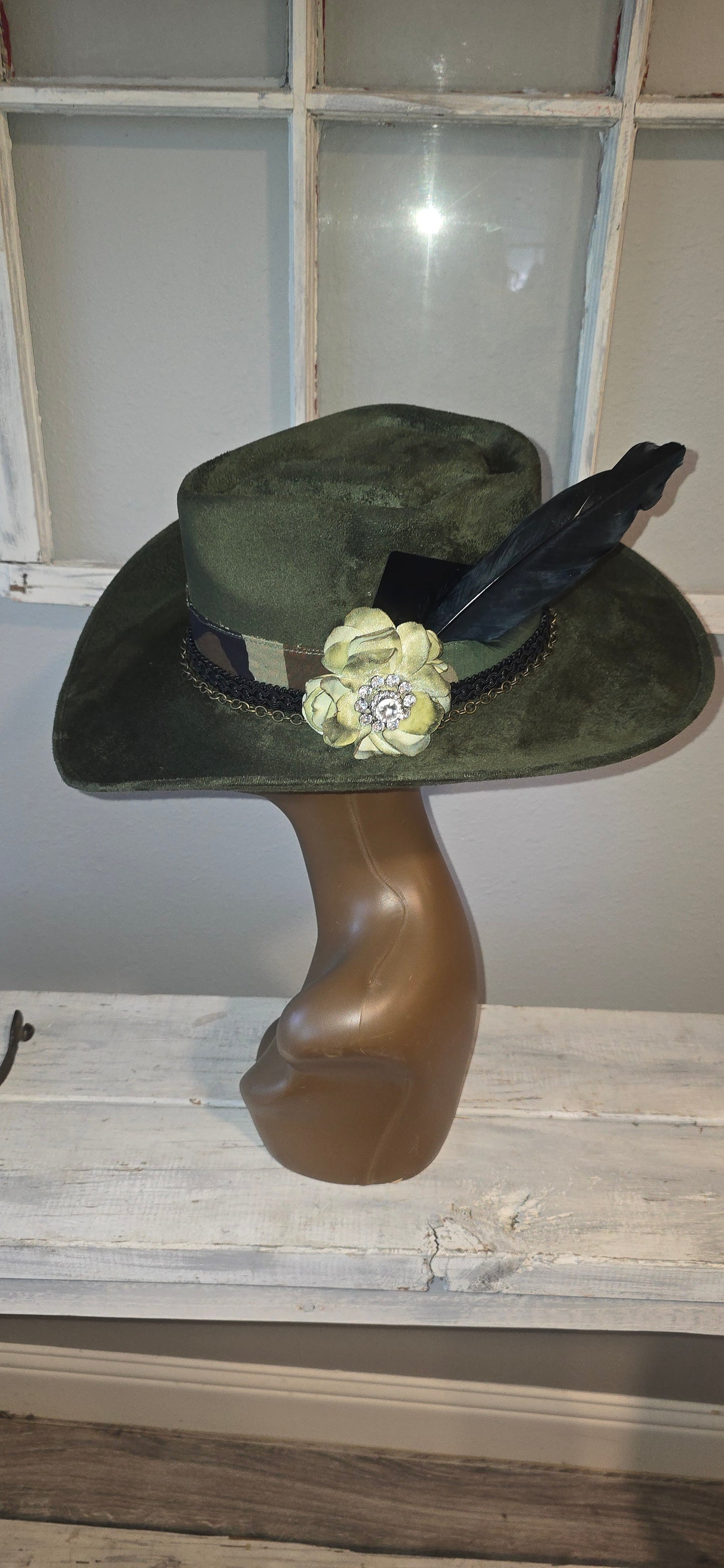 Hunter Green/Camo Band Western Suade Hat